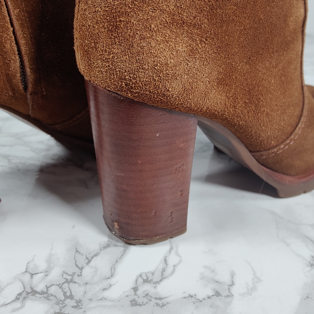 Tory Burch Sofia Lug Sole Booties Brown Suede Size 6 - Picture 10 of 16